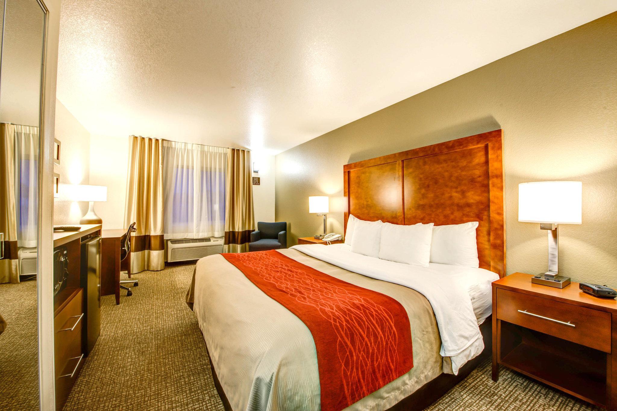Comfort Inn Fontana Exterior photo
